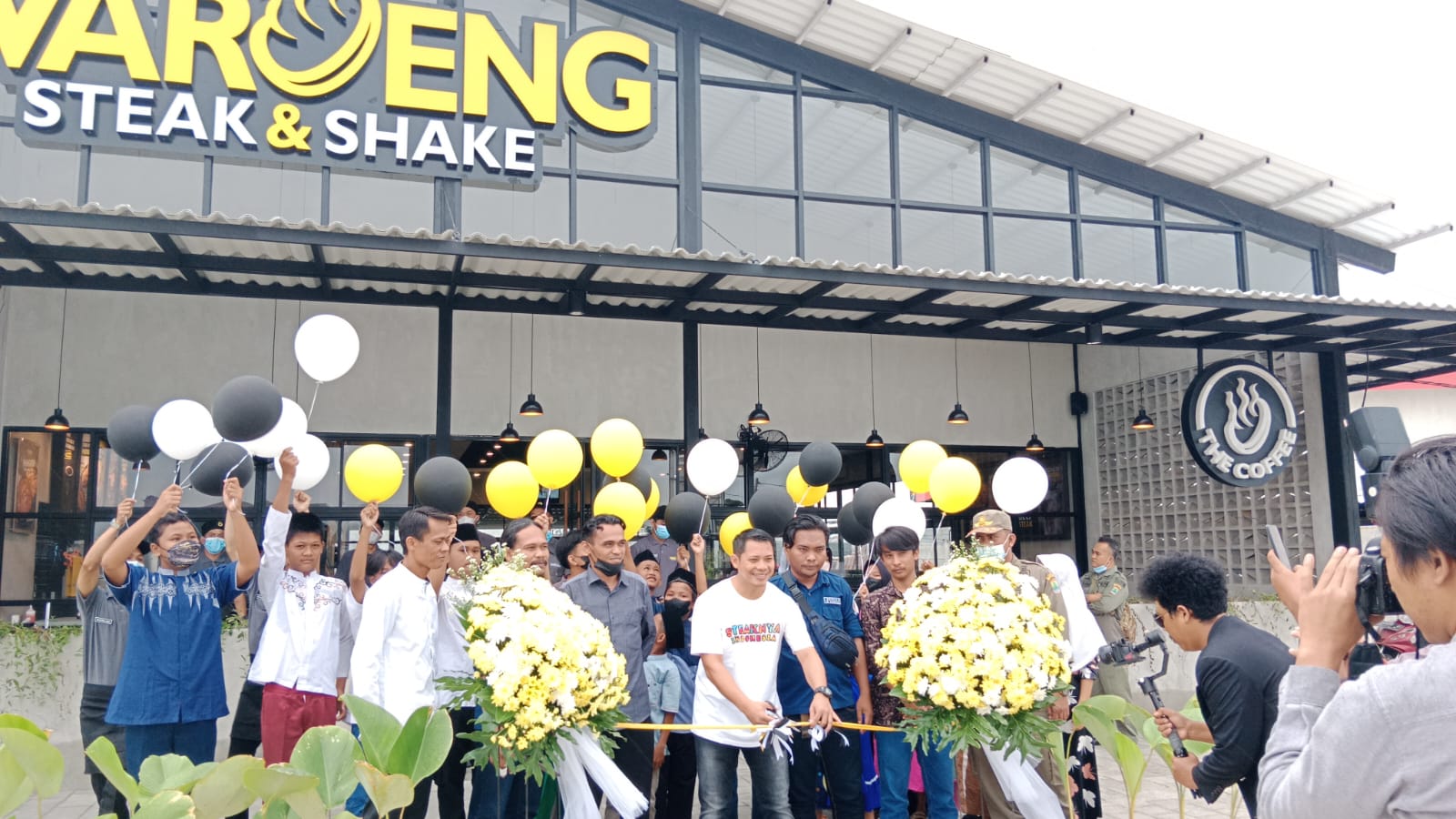 Waroeng Steak & Shake Restoran Resmi Beroperasi di Karawang Fakta Jabar