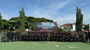 petugas Lembaga Pemasyarakatan Kelas IIA Karawang mengikuti Kegiatan Pembinaan Fisik, Mental dan Disiplin